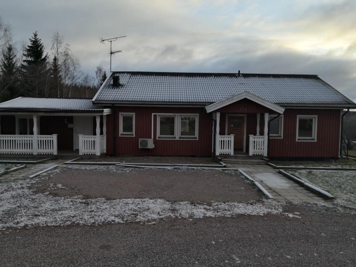 מלון Borlänge Romme Stugby מראה חיצוני תמונה