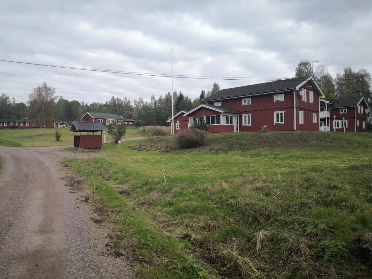 מלון Borlänge Romme Stugby מראה חיצוני תמונה